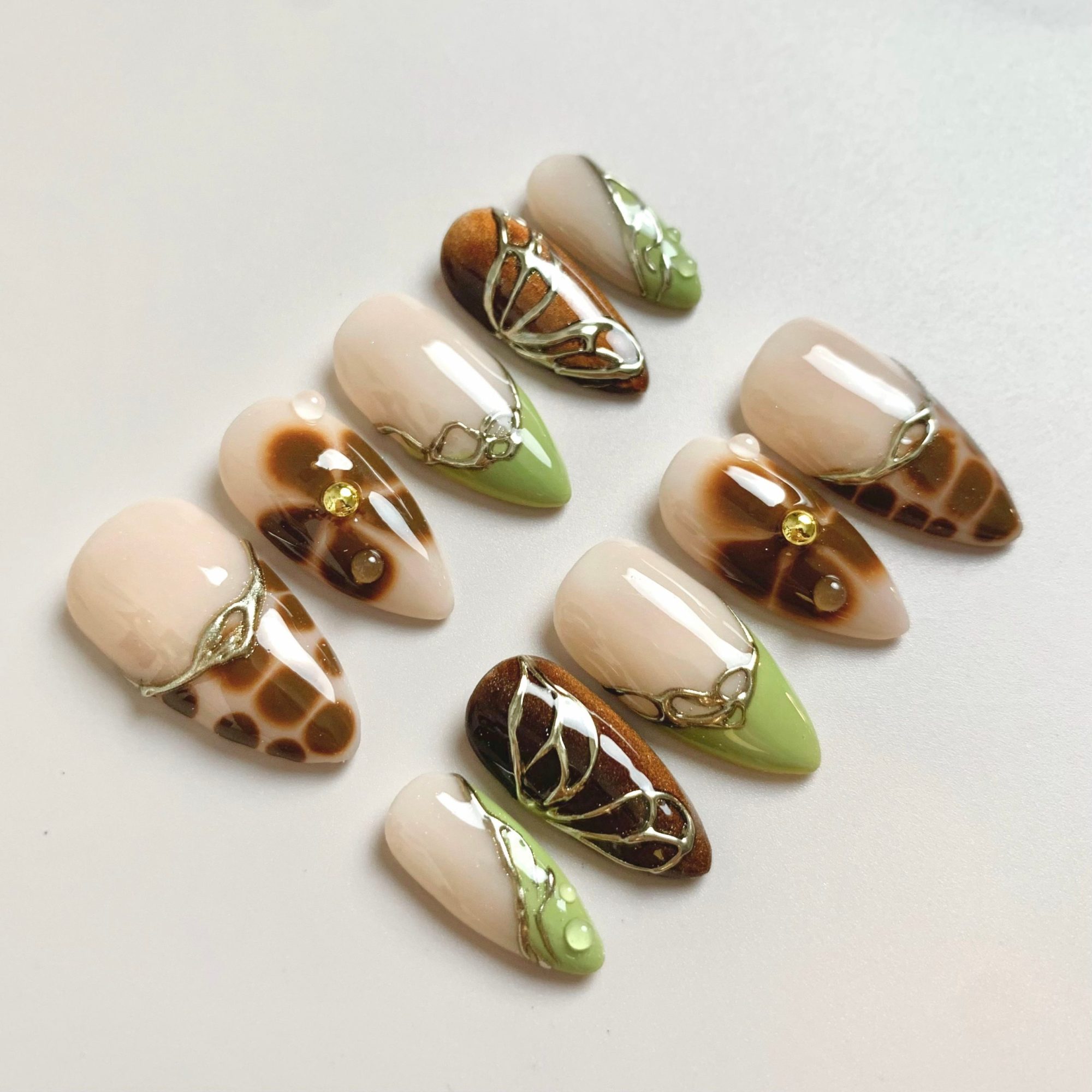 Earthy Elegance - Image 3